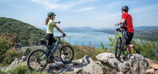 Découvrez le VTT Électrique : Une Aventure Accessible dans le Jura